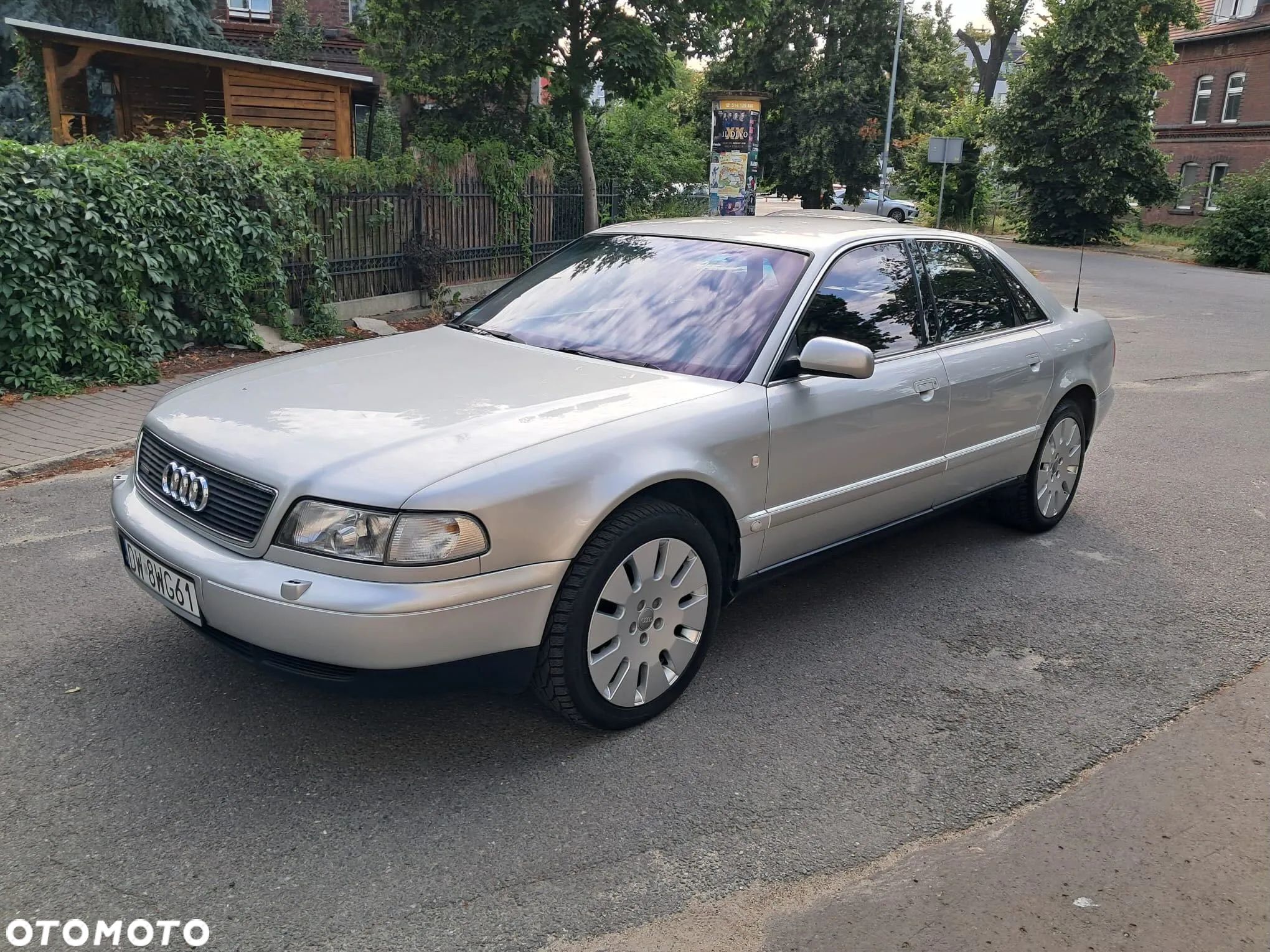 Audi A8 - 1