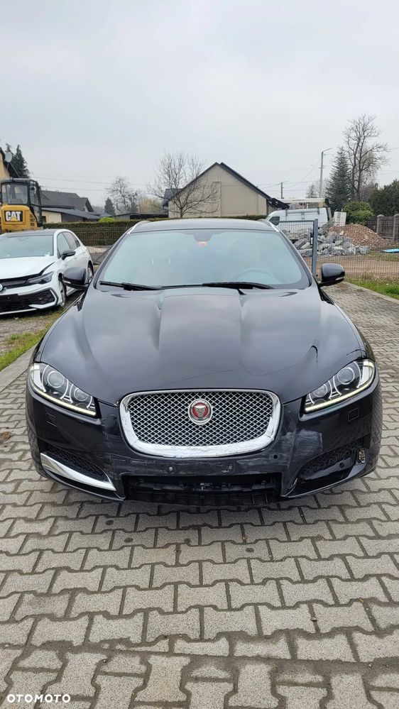 Jaguar XF 2.2 D Premium Luxury - 6
