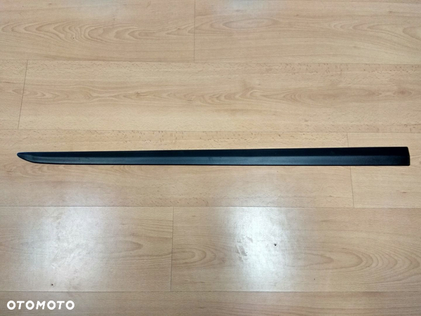 TOYOTA RAV4 IV 12-18 LISTWA DRZWI PRAWY PRZÓD PZ49U-X0521-03