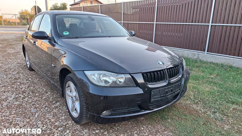 BMW Seria 3 320i - 2