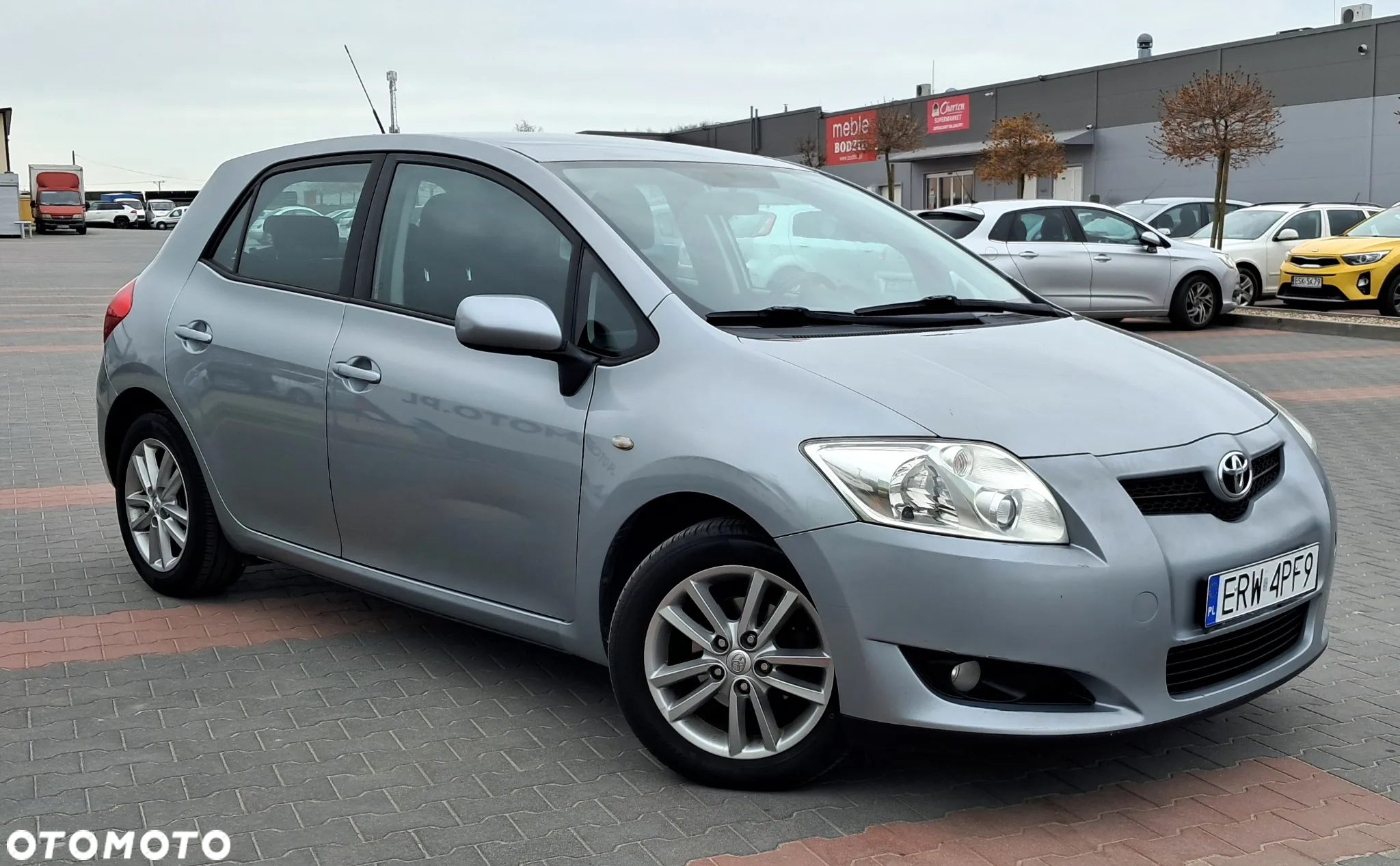 Toyota Auris 1.33 VVT-i Luna - 2