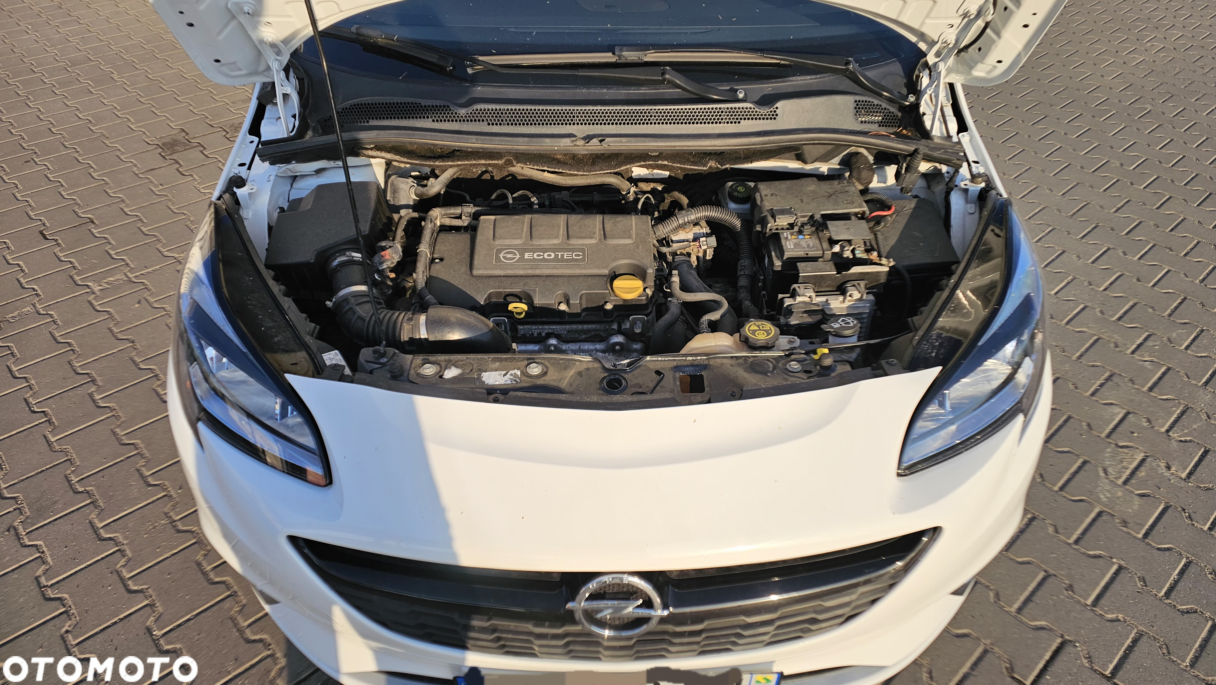 Opel Corsa 1.4 16V Enjoy - 4