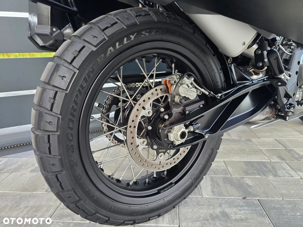 KTM Adventure 890 - 25