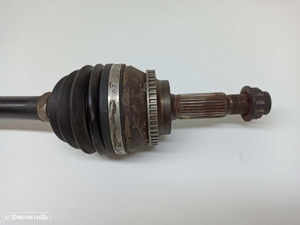 TRANSMISSÃO FRENTE ESQUERDA TOYOTA COROLLA (E12) 2.0 D-4D LINEA LUNA BERLINA - 2