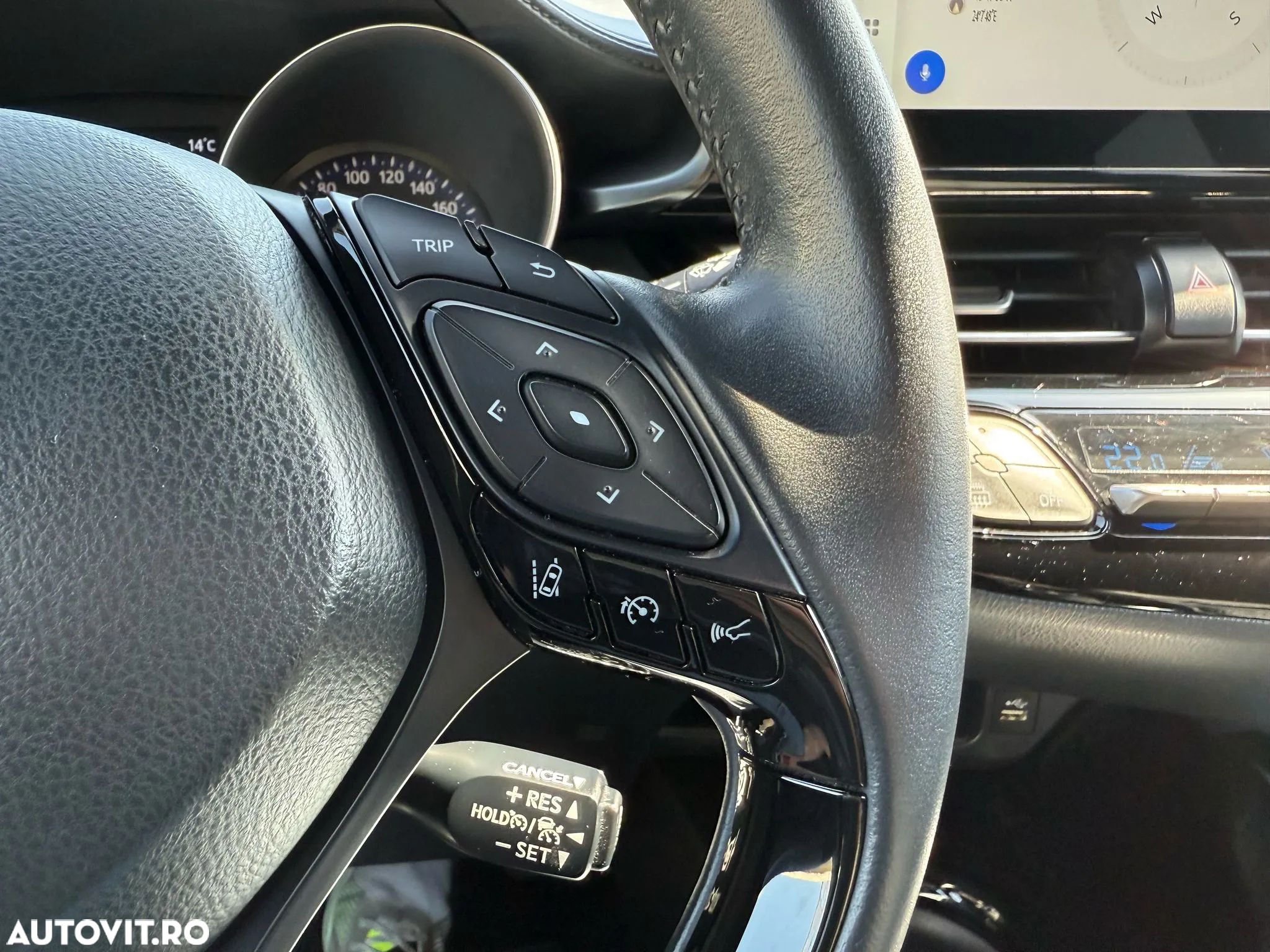Toyota C-HR 1.8 HSD 122 CP 4x2 CVT Cult - 19
