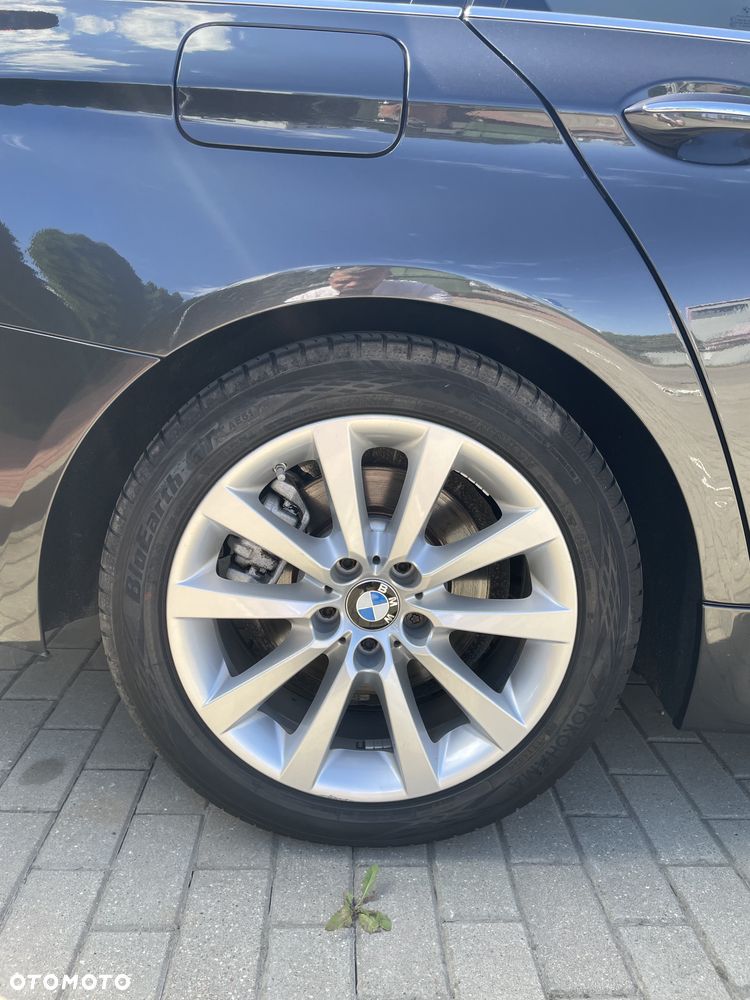 BMW Seria 5 528i xDrive - 14