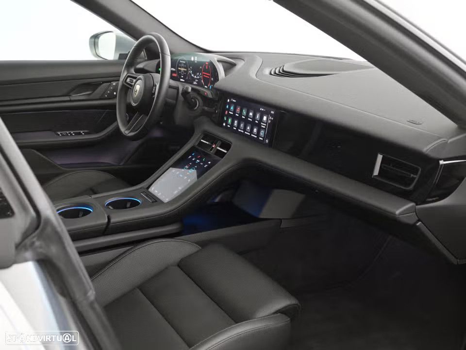 Porsche Taycan Standard - 18