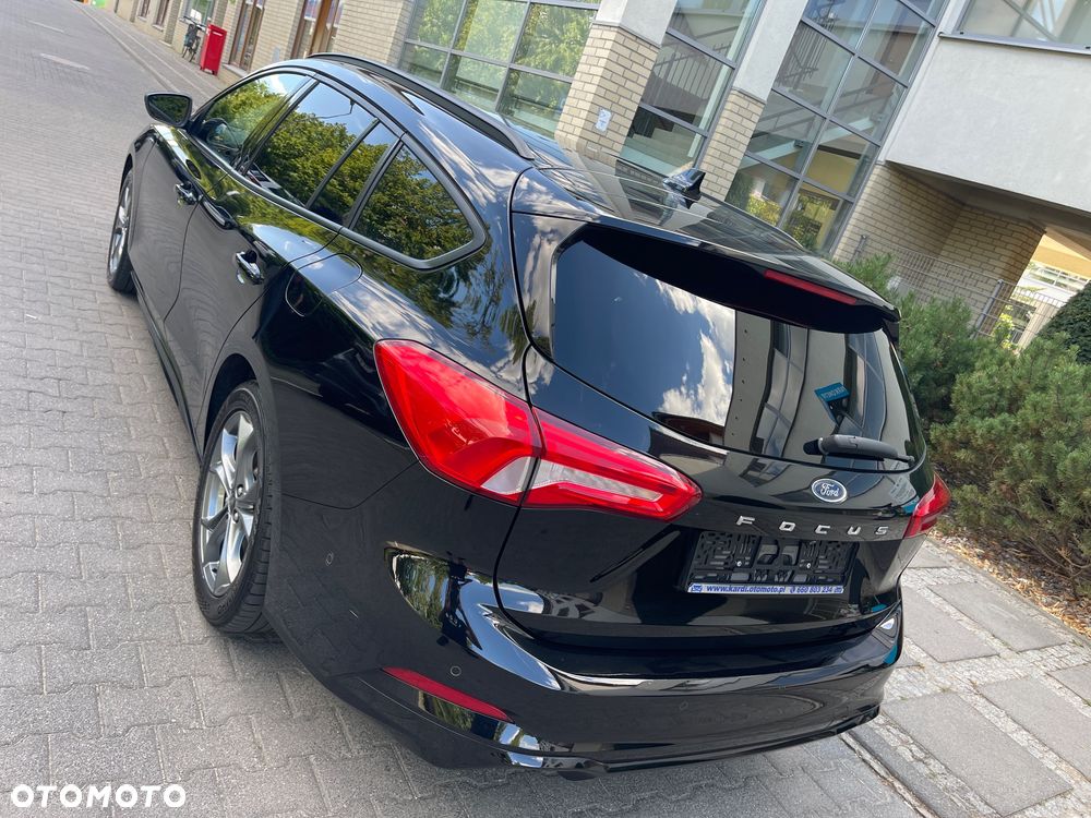 Ford Focus - 12
