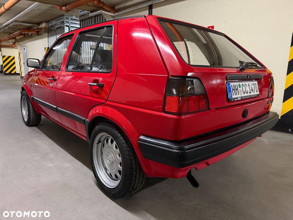 Volkswagen Golf - 16