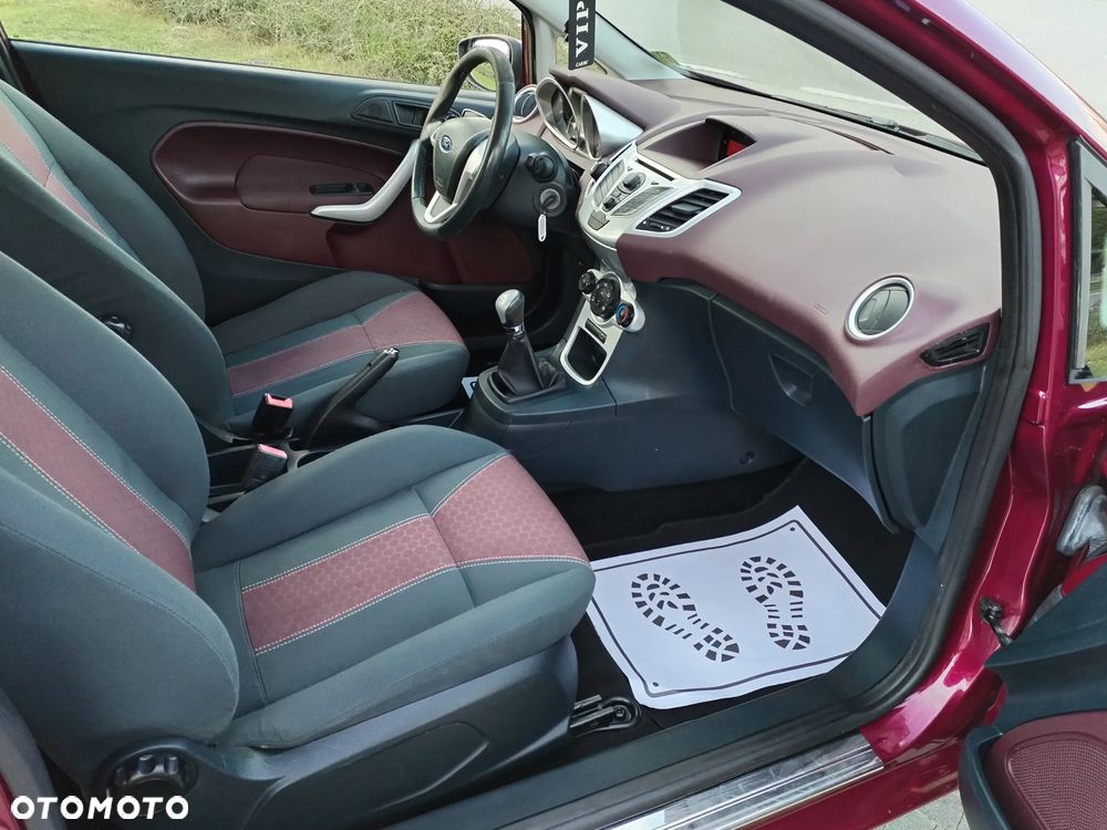 Ford Fiesta 1.25 Titanium - 22
