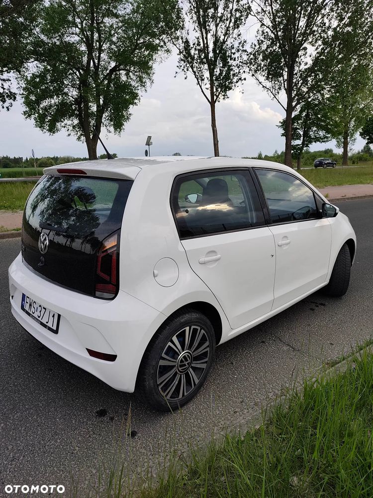 Volkswagen up! move - 6