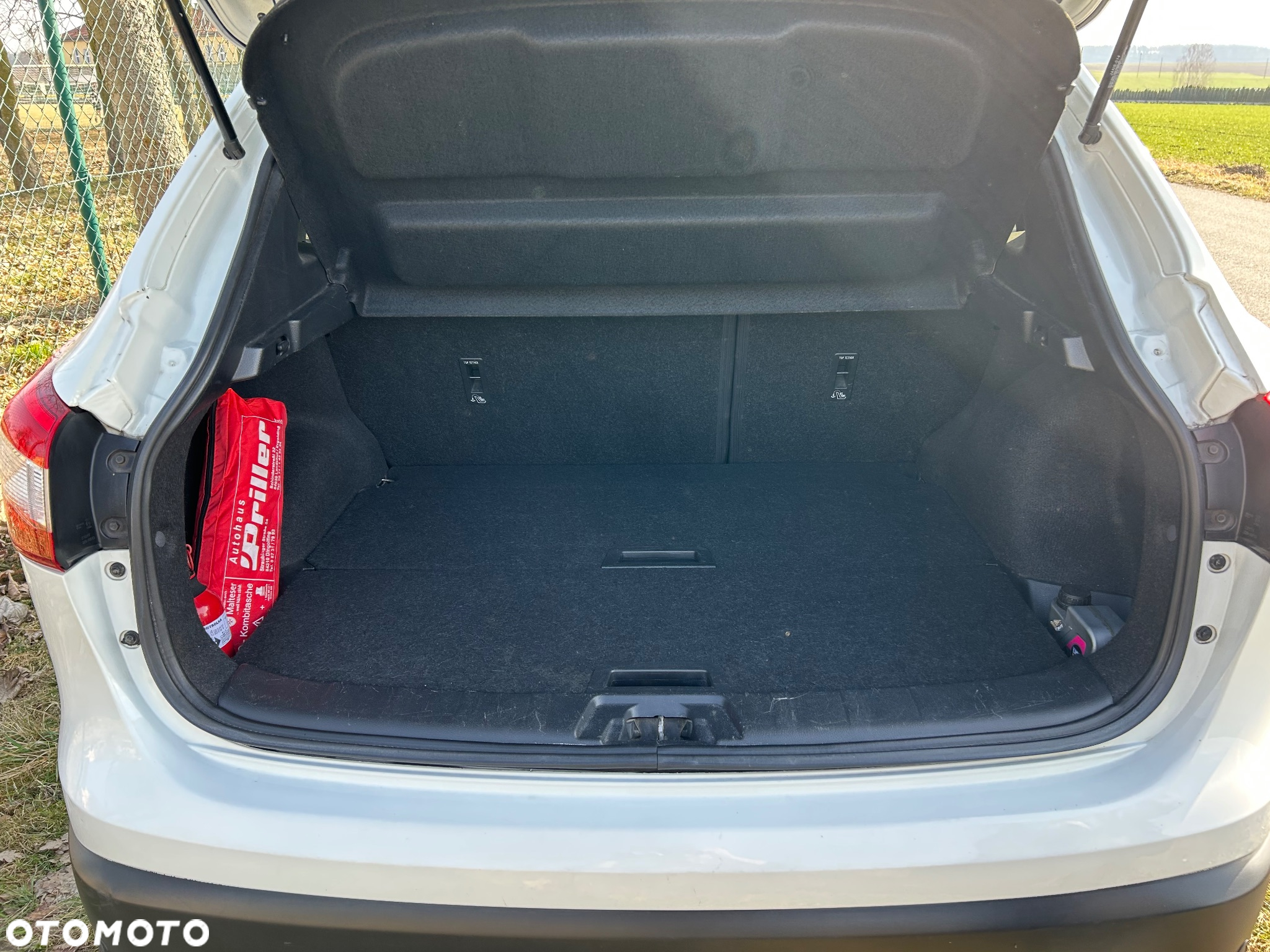 Nissan Qashqai 1.6 DCi 4x4 Tekna - 17