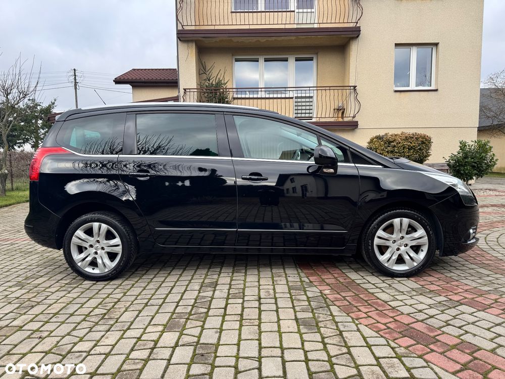 Peugeot 5008 1.6 THP Premium + - 5