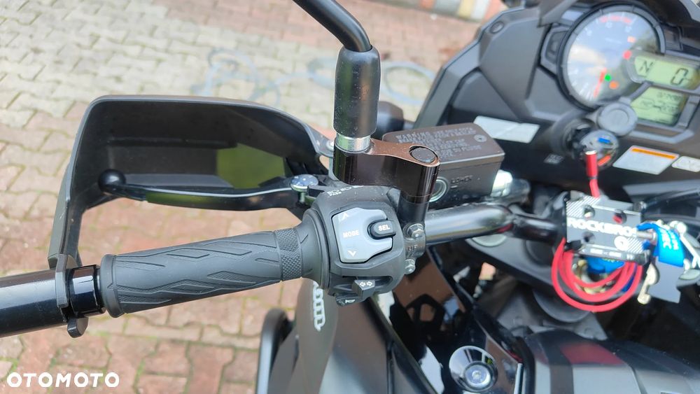 Suzuki V-STROM - 19