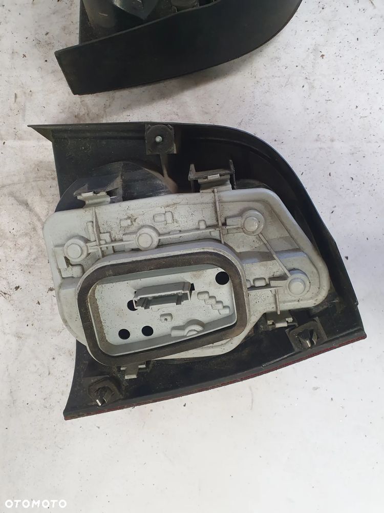 * KOMPLET LAMP TYLNYCH VOLKSWAGEN POLO 9N SPORT TUNING - 10