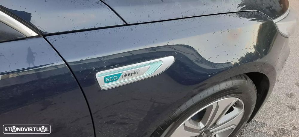 Kia Optima SW - 16