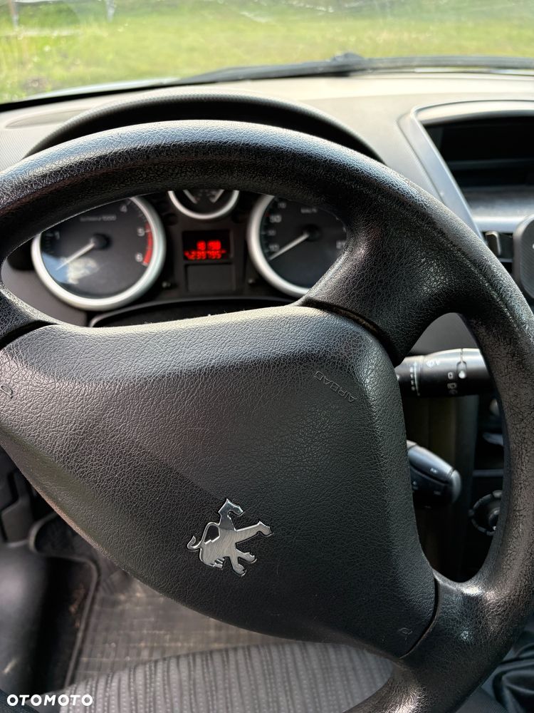Peugeot 207 70 HDi FAP Filou - 3