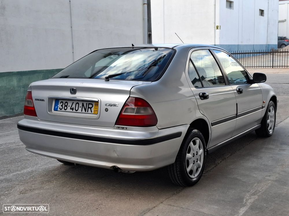 Honda Civic 1.4i S - 4
