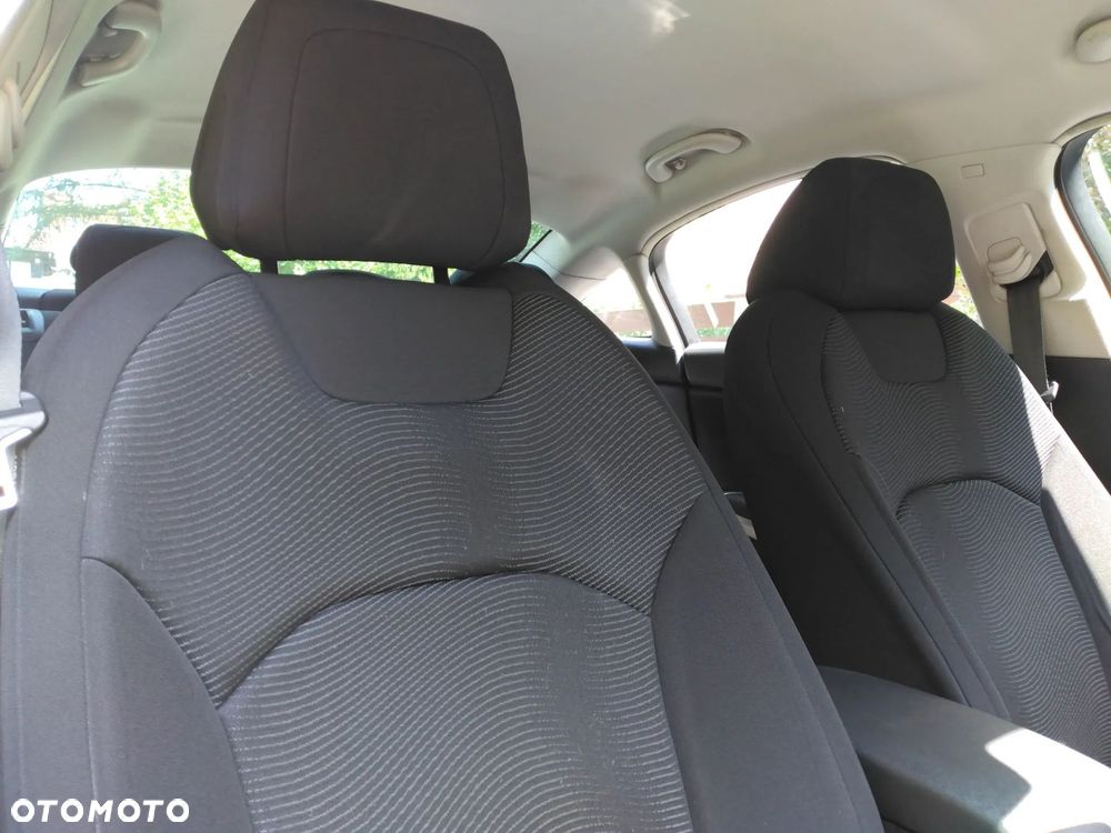 Citroën C5 1.6 HDi Attraction - 17