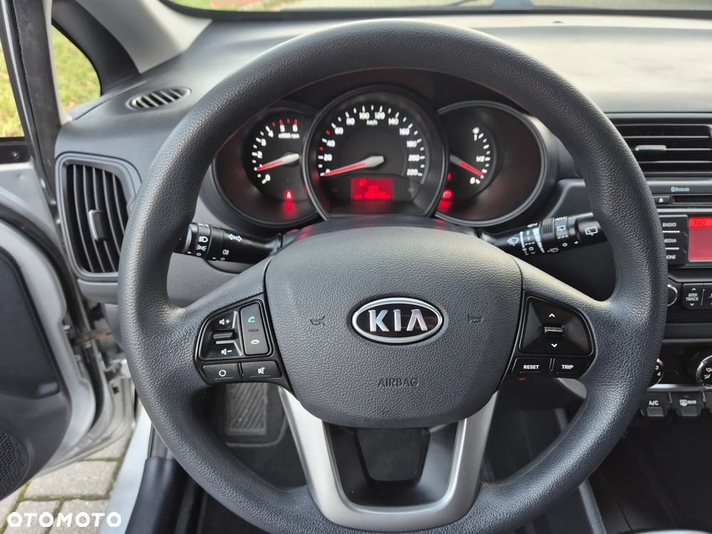 Kia Rio 1.1 CRDI Spirit - 32