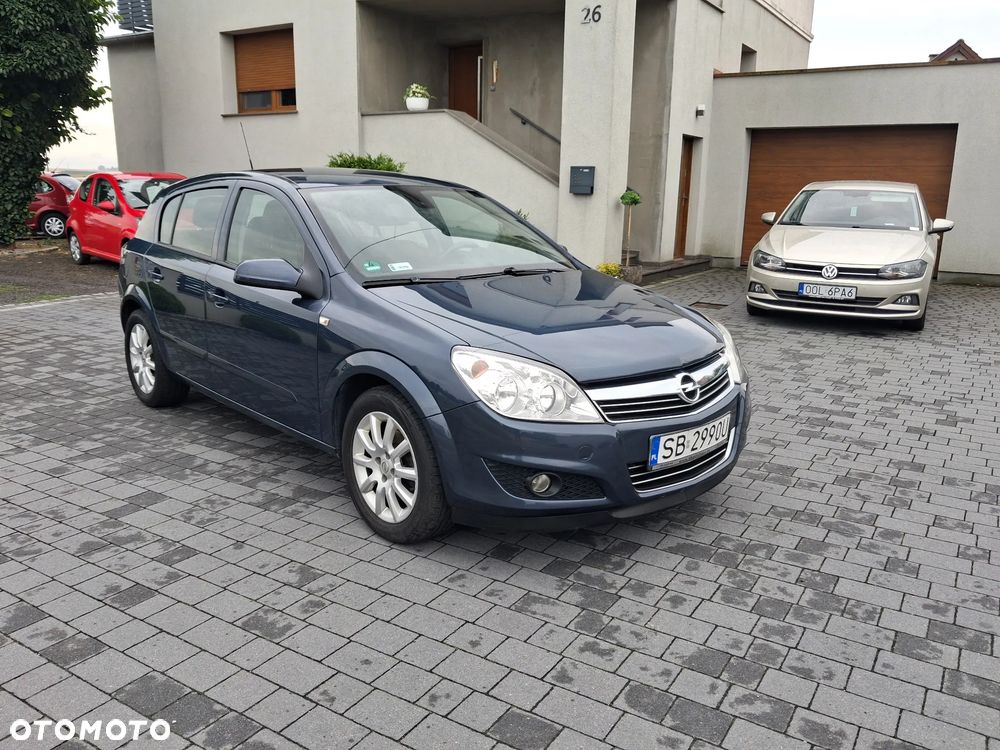 Opel Astra 1.4 - 24