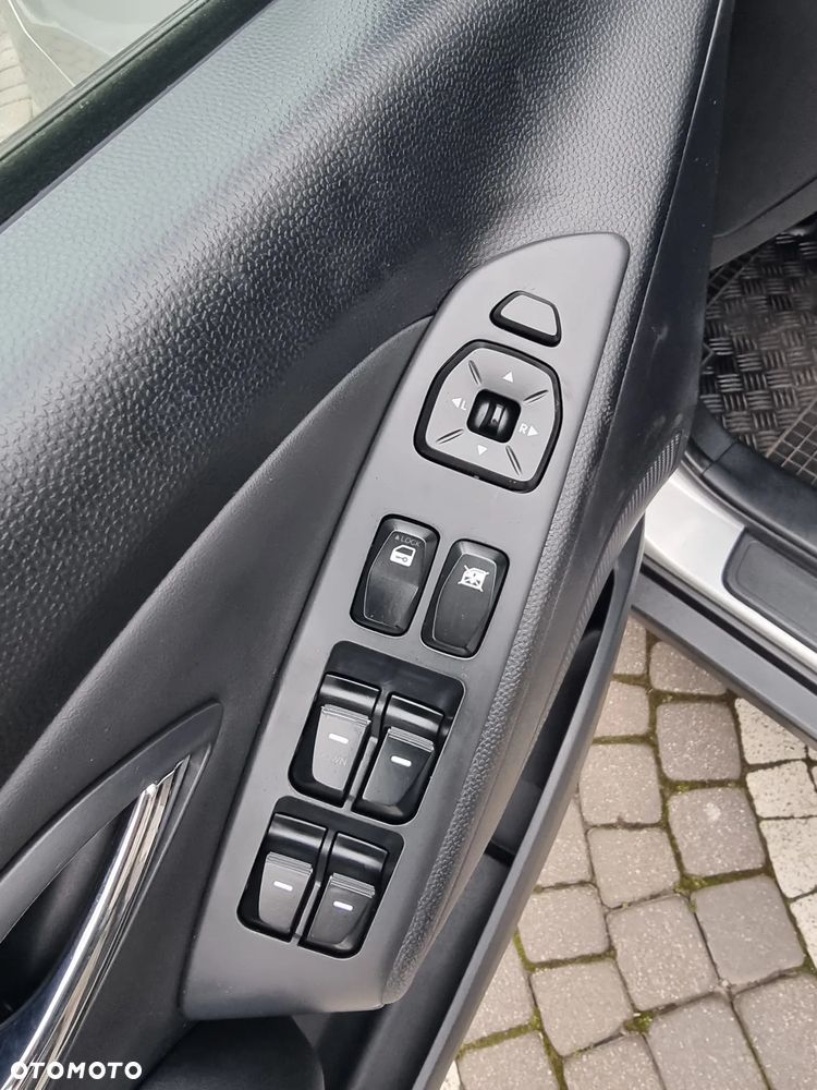 Hyundai ix35 2.0 Premium 2WD - 26