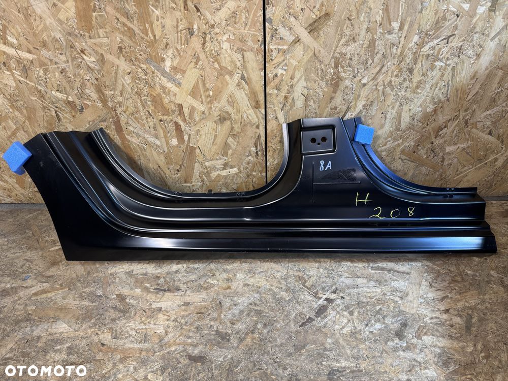 Prawy próg poszycie peugeot 208 II - 1