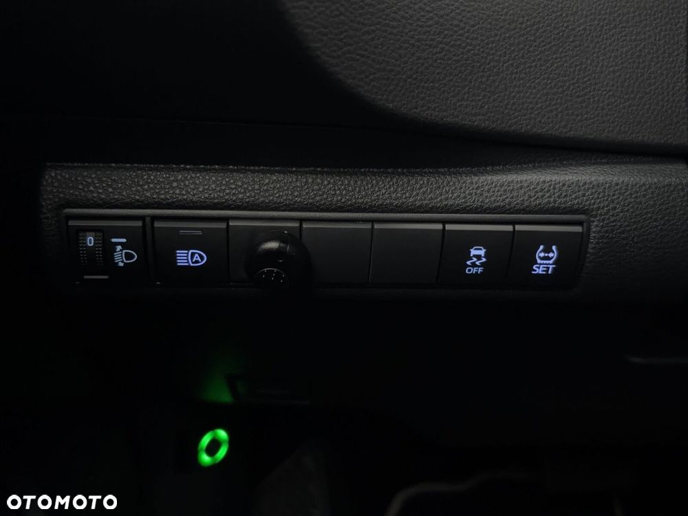 Toyota Corolla 1.8 Hybrid GPF Comfort - 26