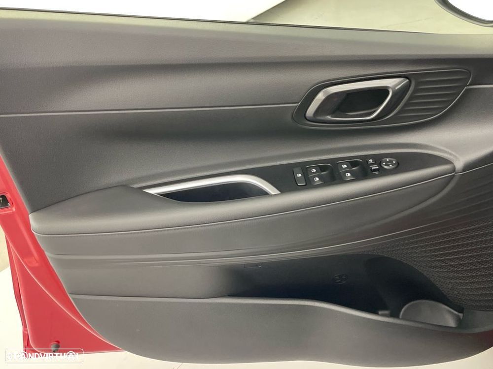 Hyundai Bayon 1.0 T-GDi Premium DCT - 16