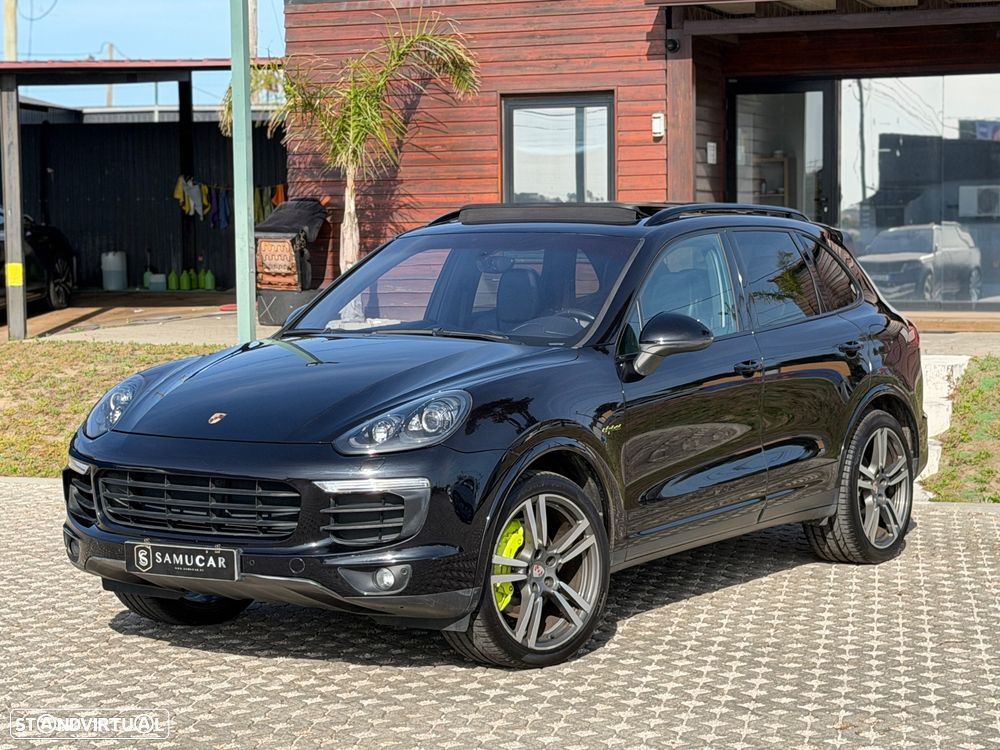 Porsche Cayenne S - 2