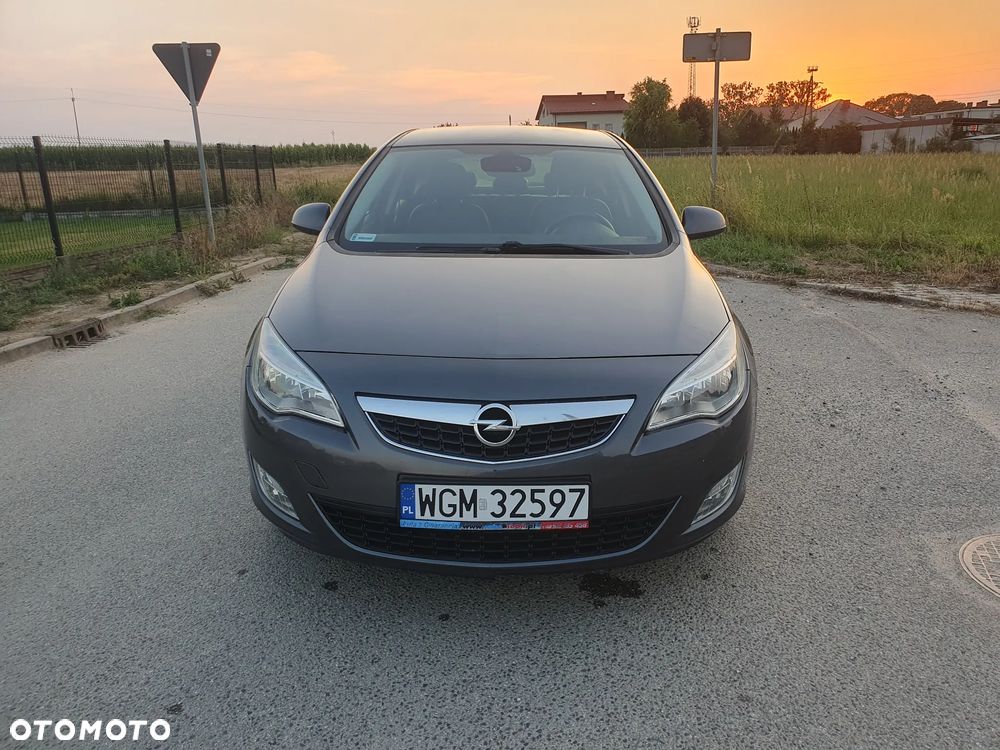 Opel Astra 1.4 T Enjoy - 2