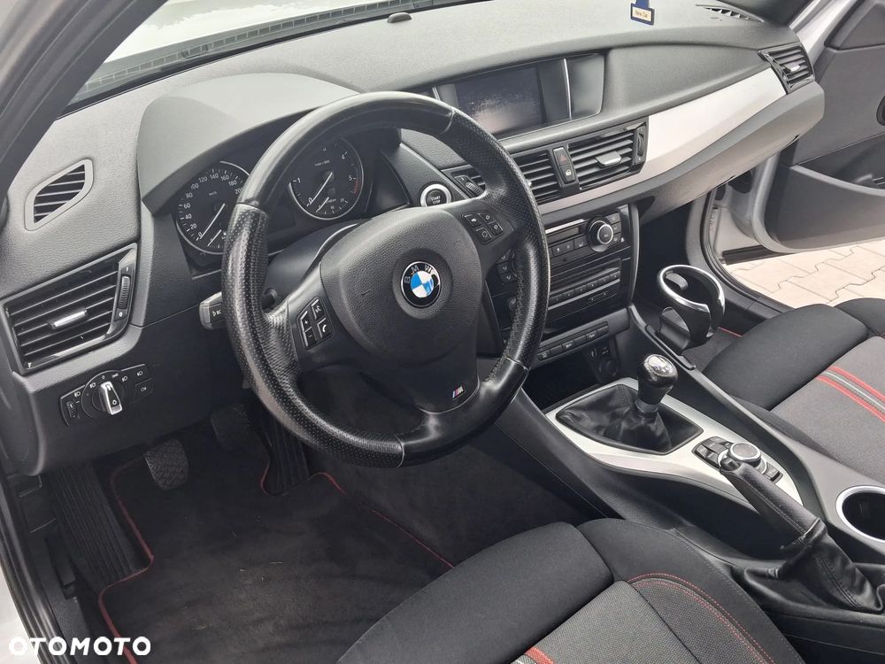BMW X1 sDrive16d Sport Line - 25