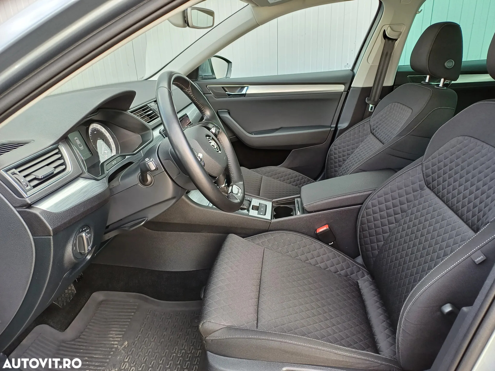 Skoda Superb - 9