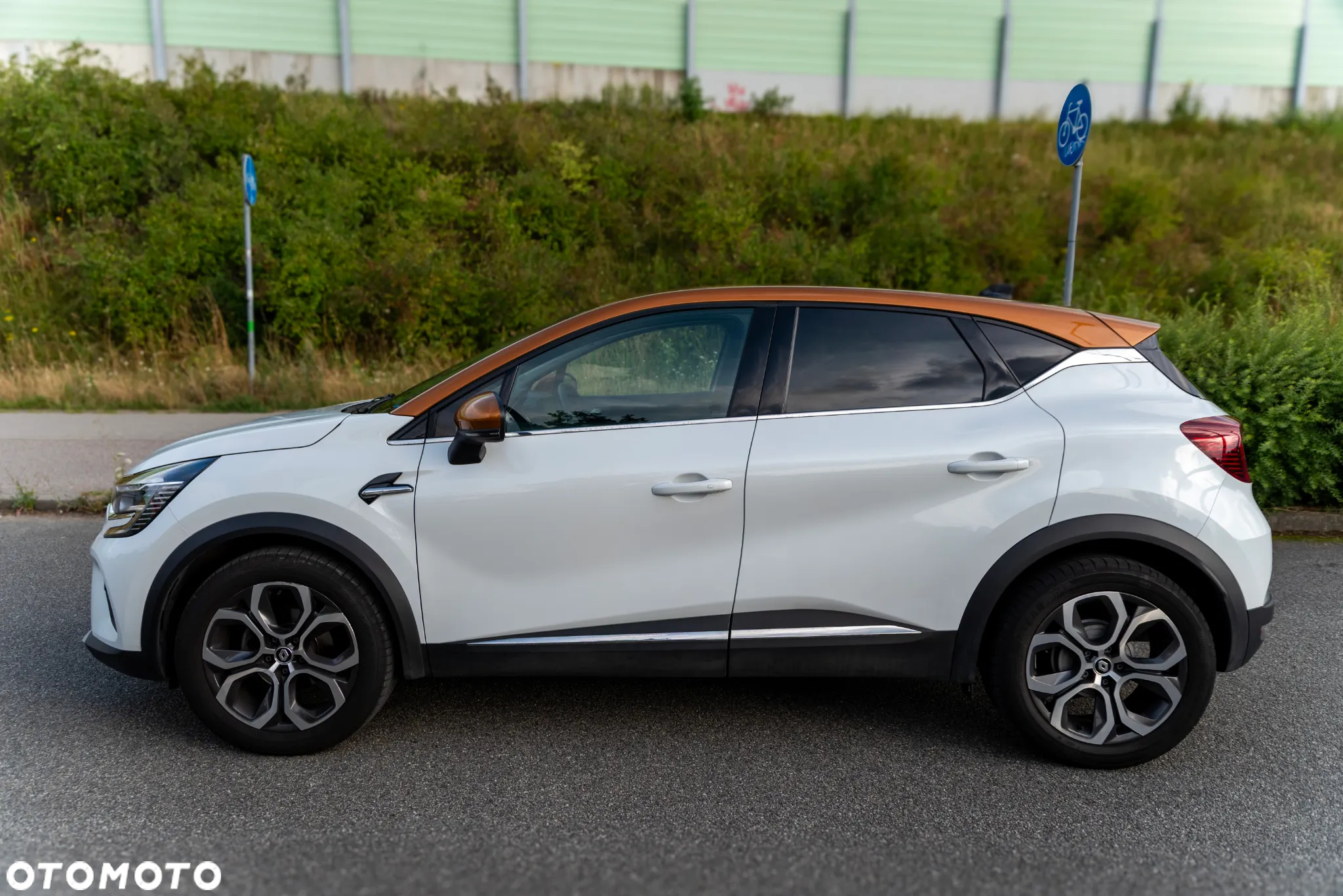 Renault Captur 1.3 TCe Intens EDC - 4