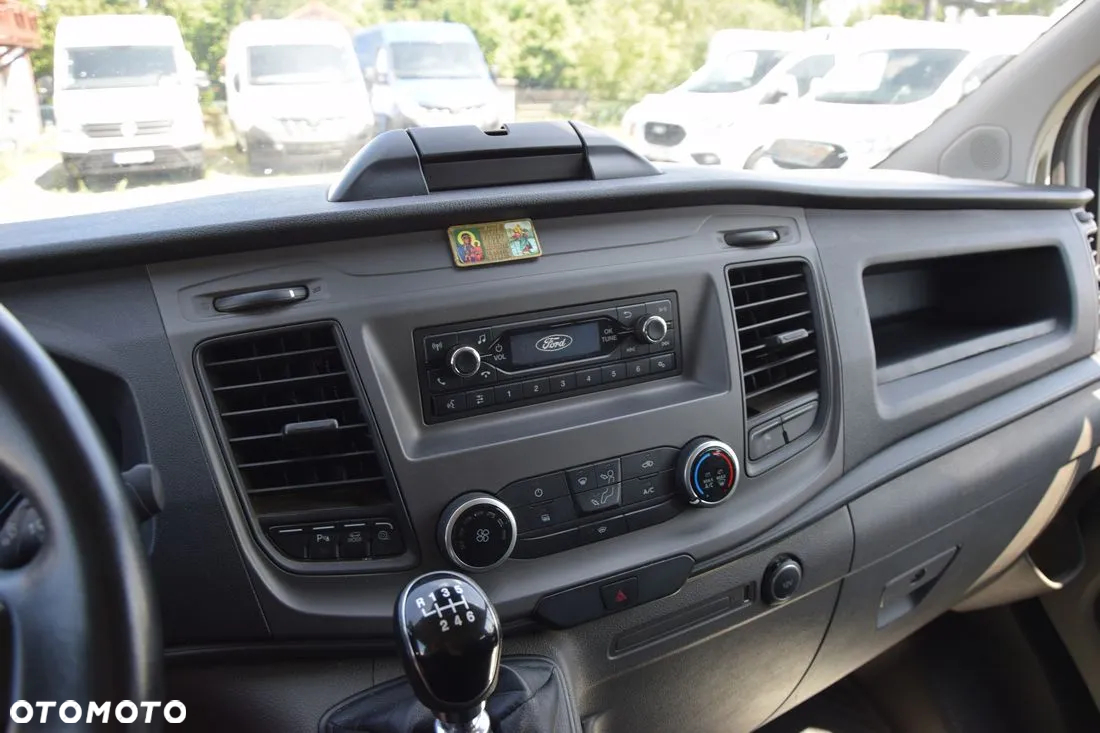 Ford *L2H1​*DOKA​*6-OSOB​*KLIMA​*TEMPOMAT​*PARKTRONIC​*9 - 13