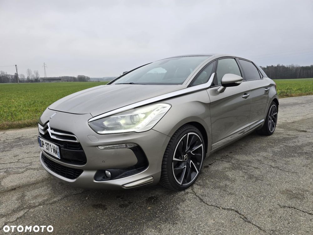 Citroën DS5 BlueHDi 180 SoChic - 1