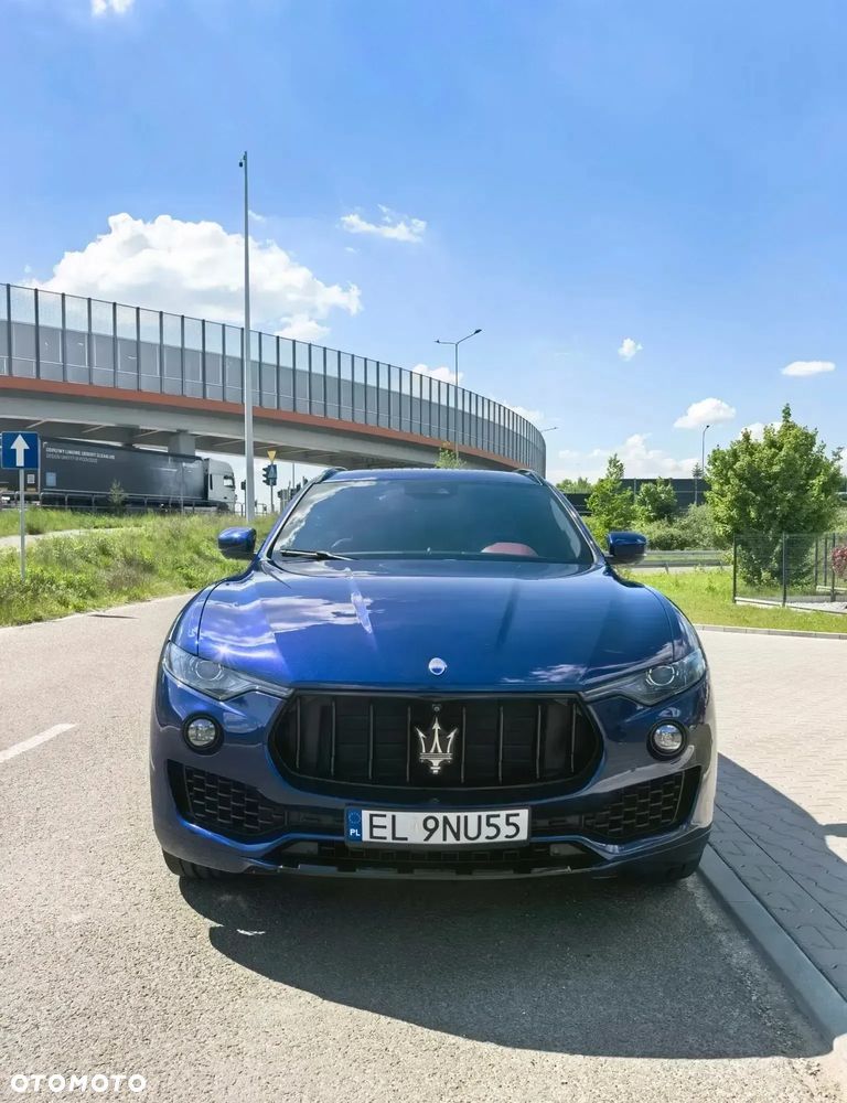 Maserati Levante S Q4 - 1