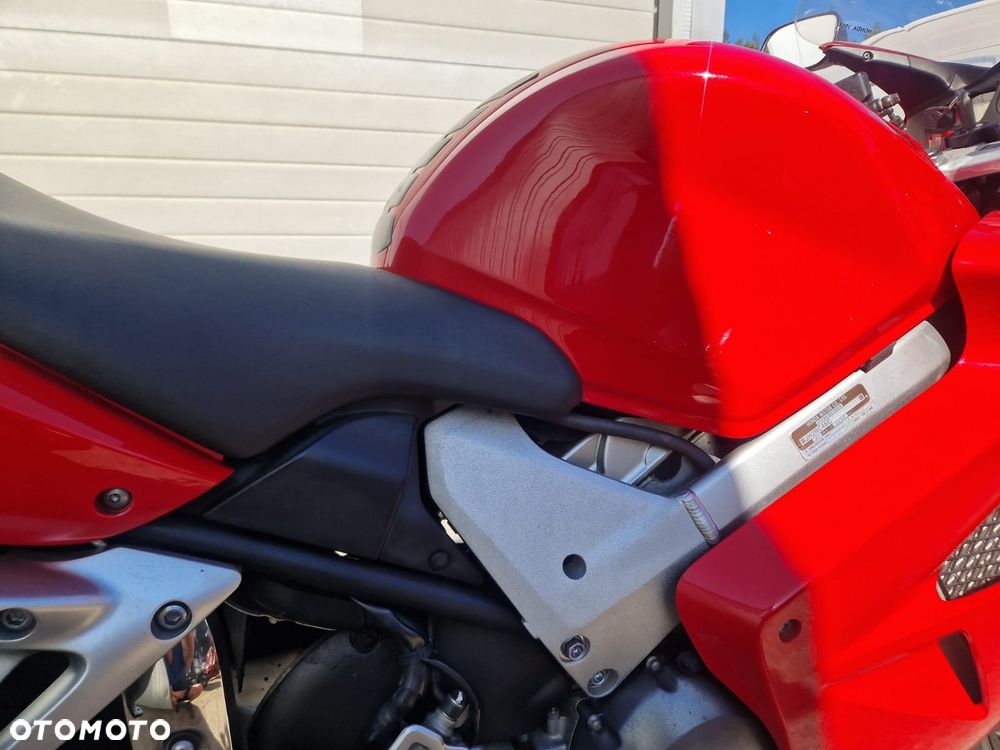 Honda VFR - 10