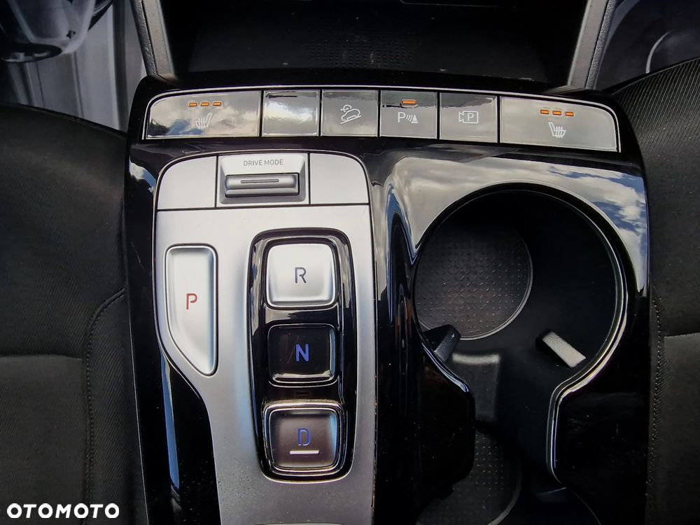 Hyundai Tucson 1.6 T-GDi HEV Modern 2WD - 23