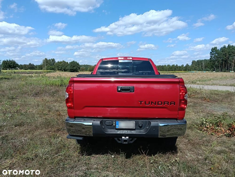 Toyota Tundra 5.7 4x4 Double Cab SR5 - 9