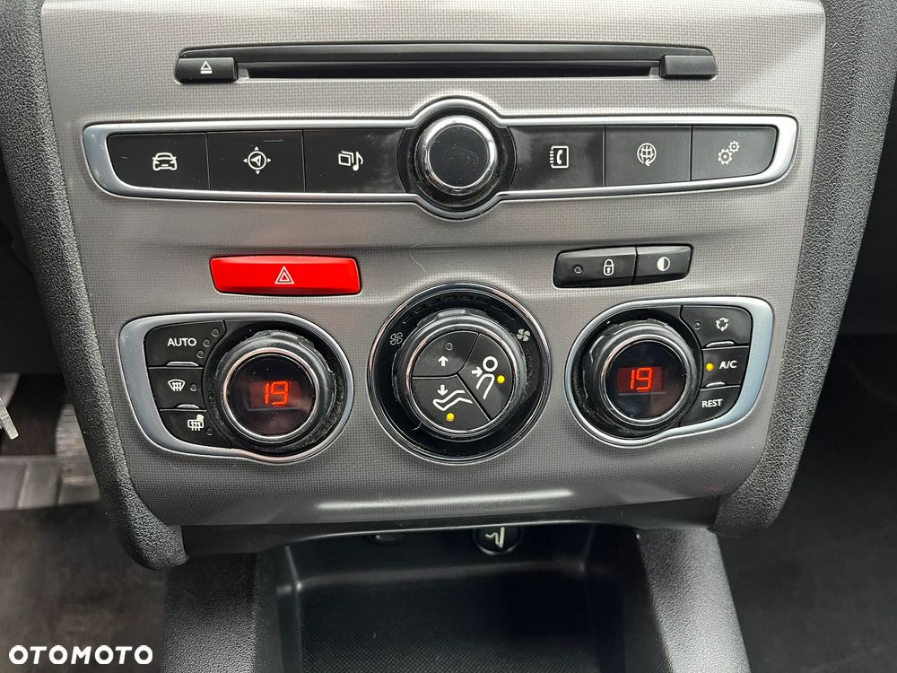 Citroën C4 BlueHDi 100 Business Class - 28
