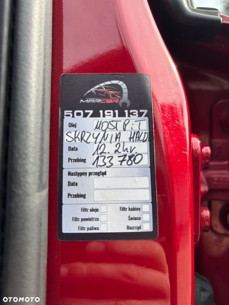 Land Rover Discovery Sport 2.0 TD4 SE - 32