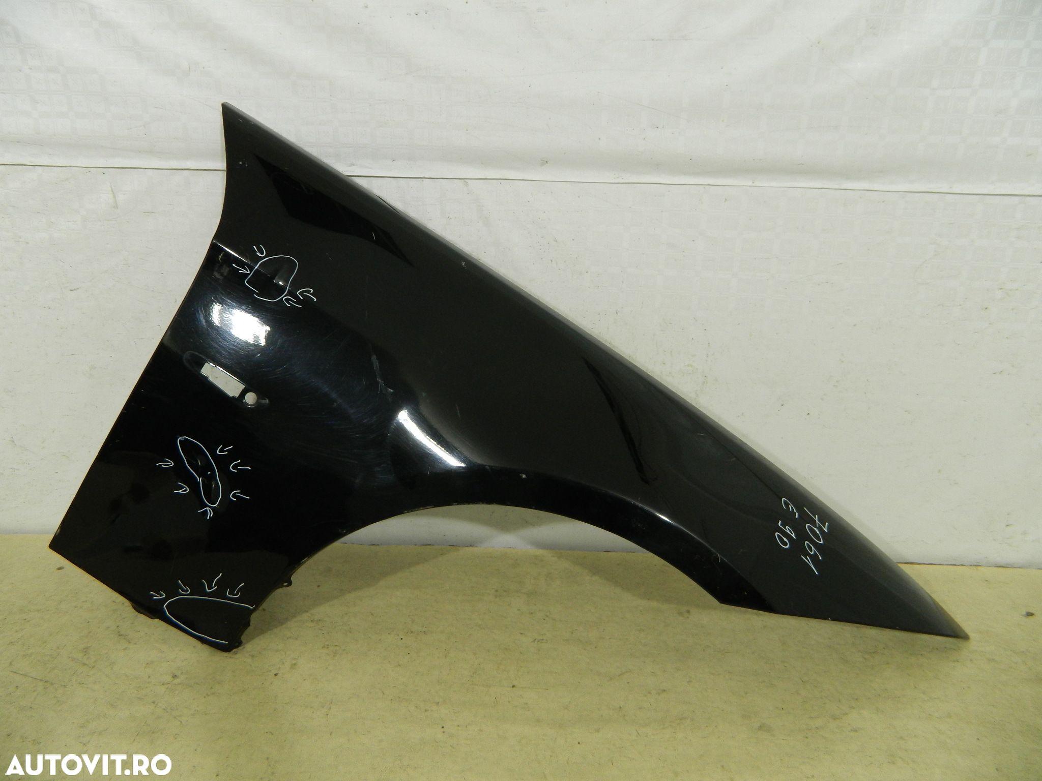 Aripa dreapta fata BMW Seria 3, E90  /  E91, 05-12 - 1