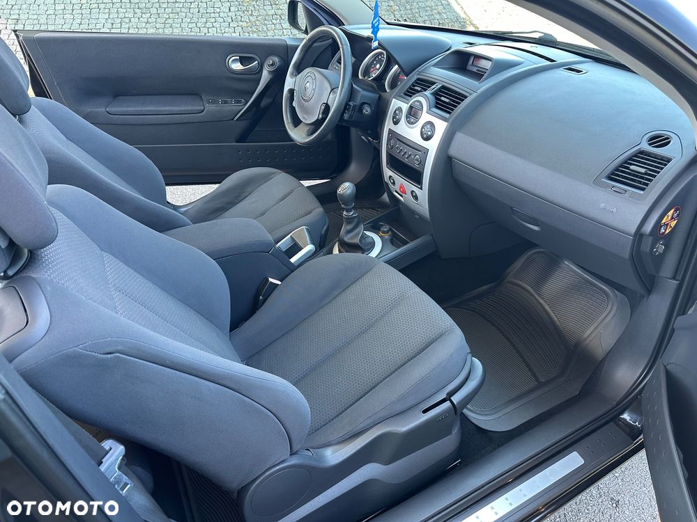 Renault Megane 2.0 Coupe-Cabriolet Confort Dynamique - 37