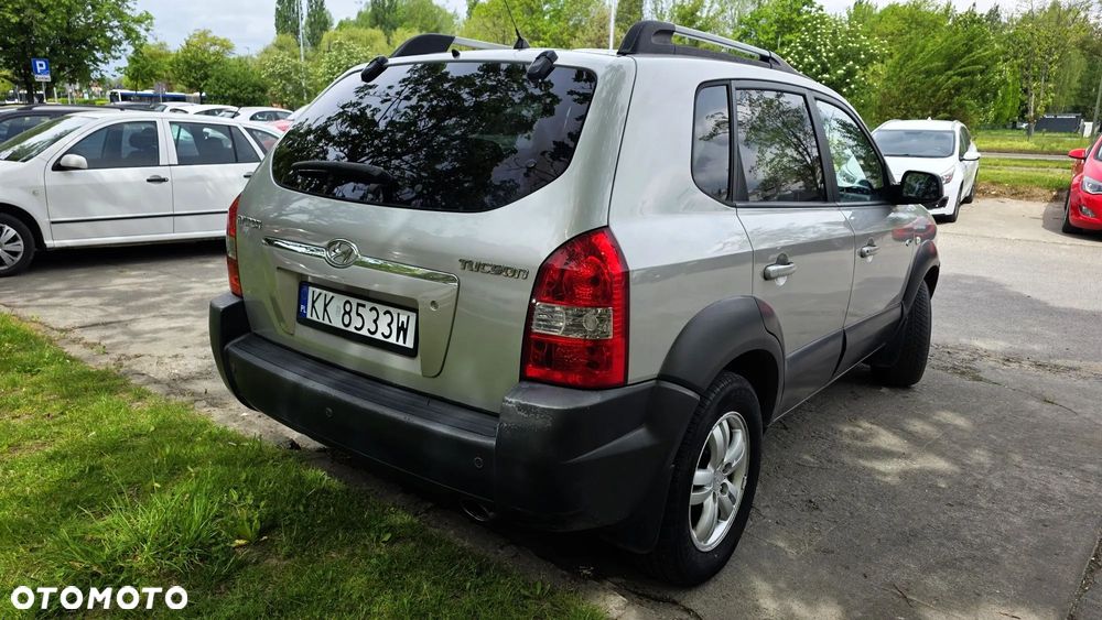 Hyundai Tucson 2.0 4WD GLS - 6