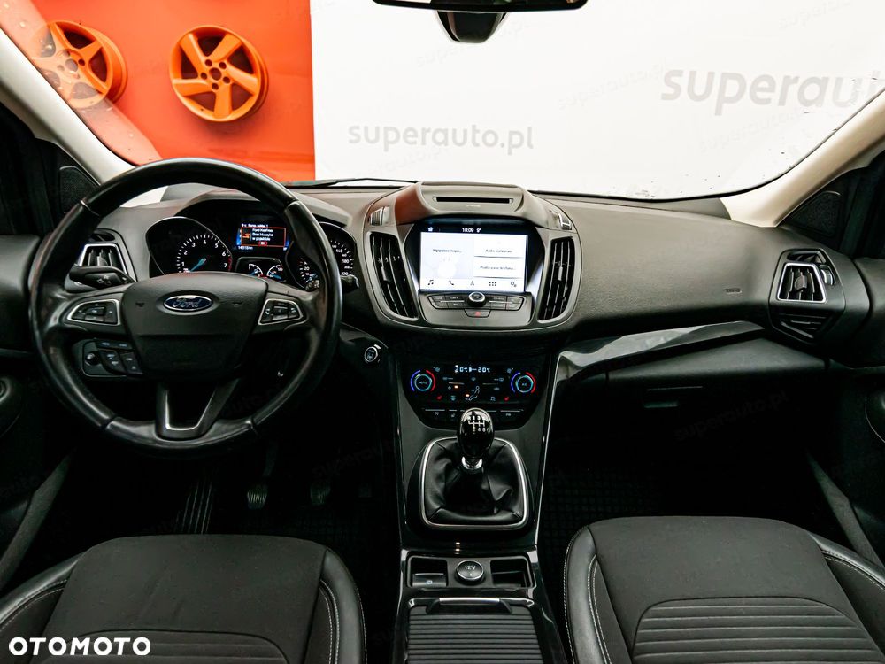 Ford Kuga - 10
