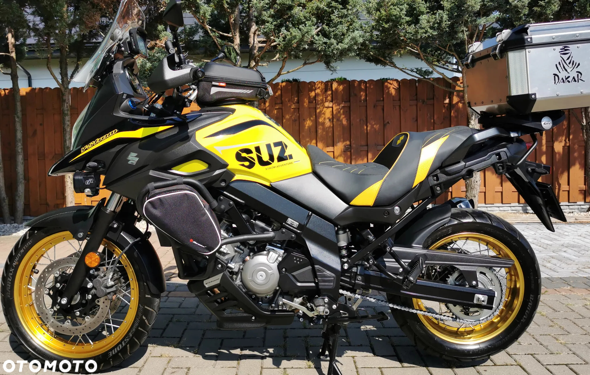 Suzuki V-STROM - 11