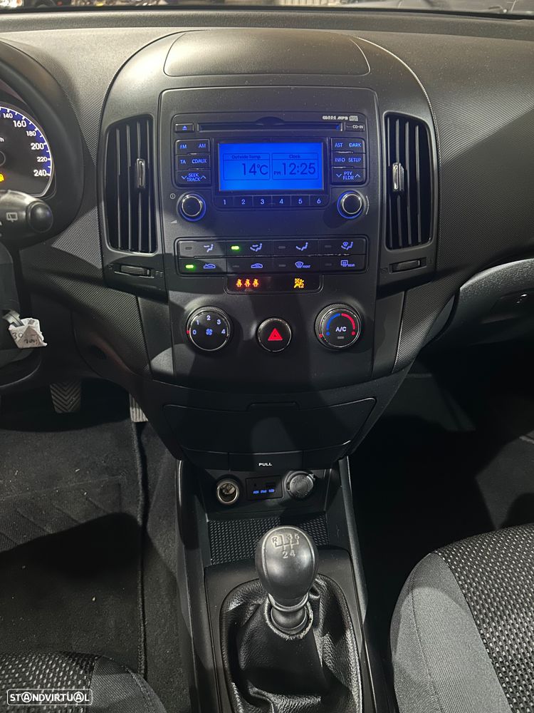 Hyundai i30 CW 1.4 CVVT Blue Comfort - 14