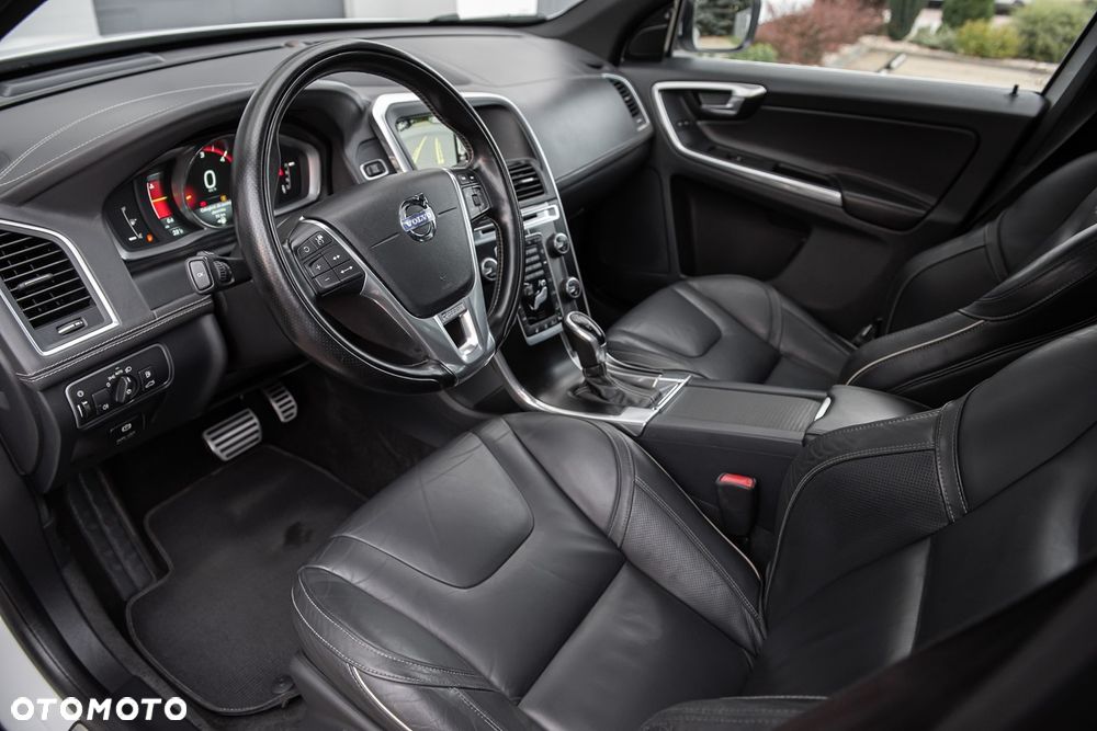 Volvo XC 60 D4 AWD Geartronic Summum - 15