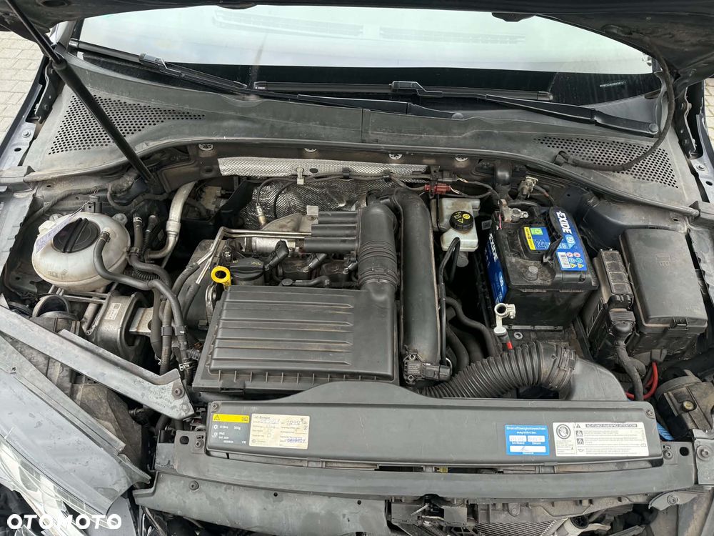 Volkswagen Golf 1.2 TSI Comfortline - 8